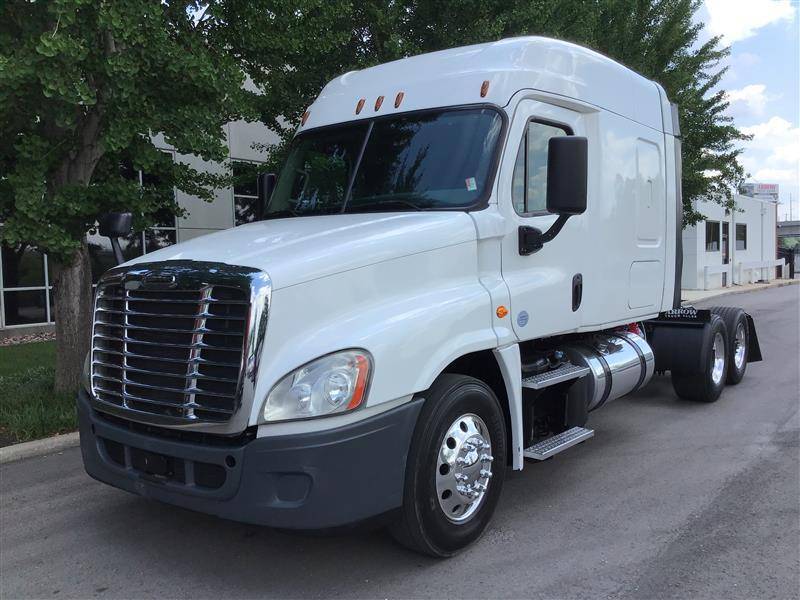 2016 Freightliner CASCADIA (For Sale) | 72" Sleeper | #259410