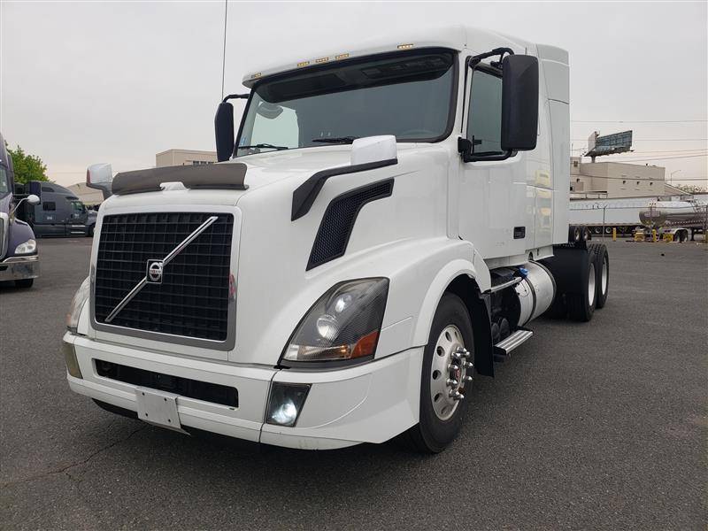 2016 Volvo VNL 630 (For Sale) | 61