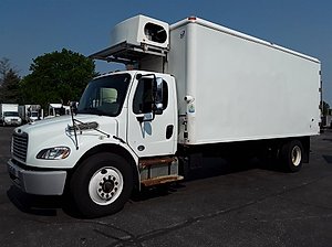 2018 Freightliner M2 106 - Box Van
