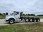 2024 Kenworth T880