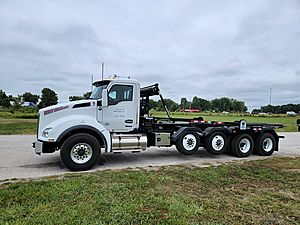 2024 Kenworth T880