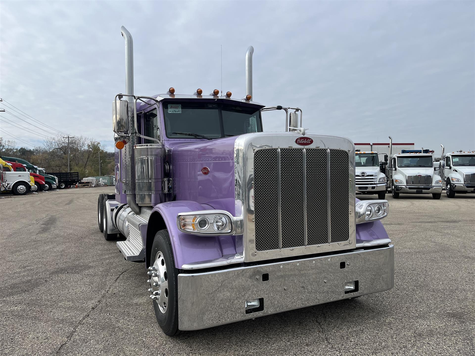 2024 Peterbilt 389 (For Sale) 44" Sleeper 30A676682