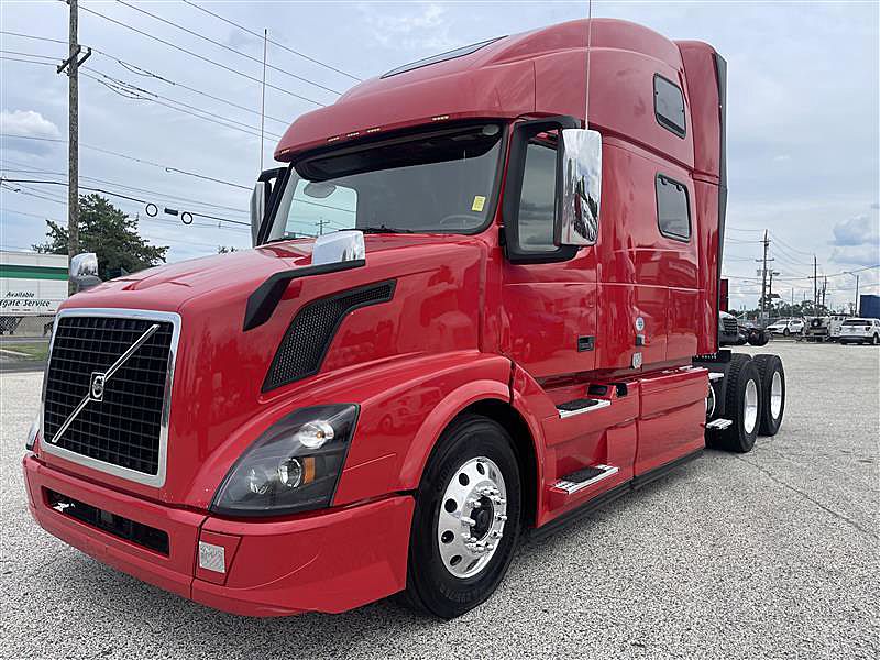 2017 Volvo VNL 780 (For Sale) 77" Sleeper 260378