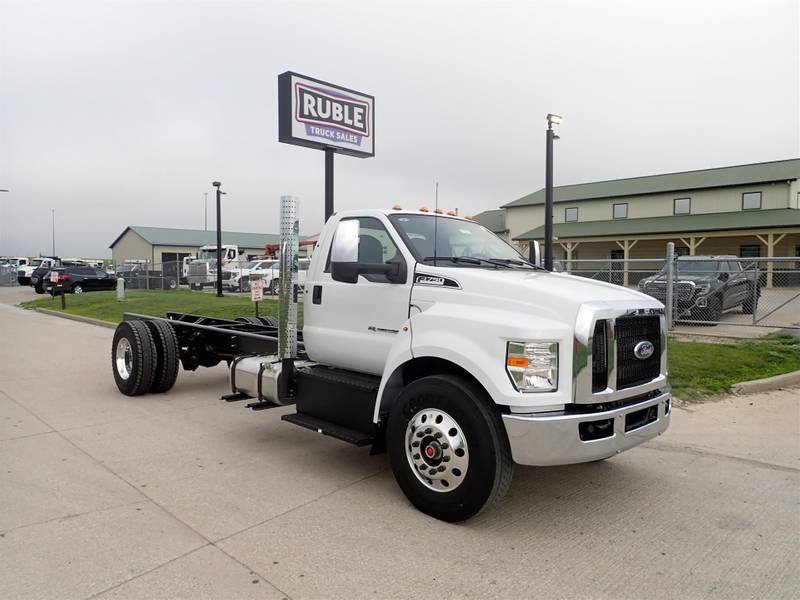 2024 Ford F750 (For Sale) Cab & Chassis RDF04824