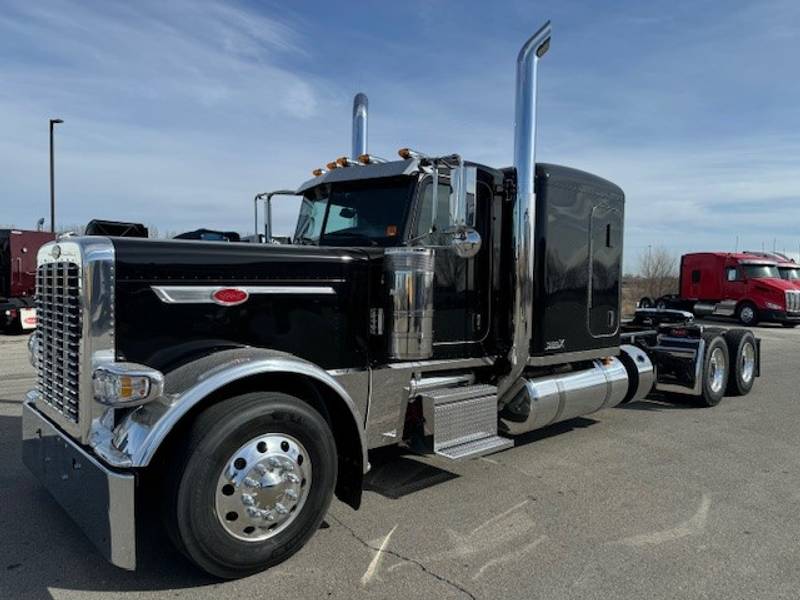 2024 Peterbilt 389 For Sale 72" Sleeper 30A676564