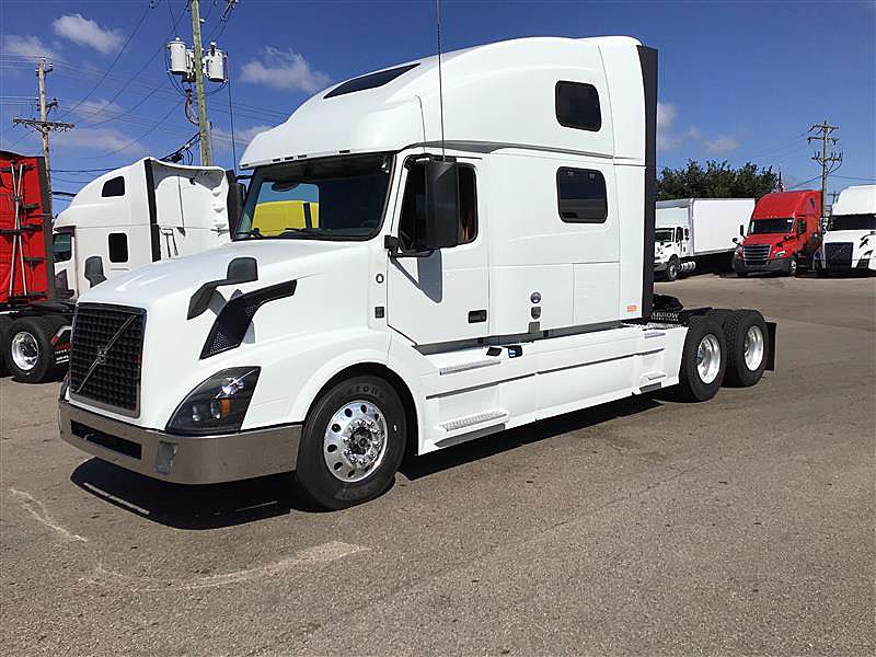 2018 Volvo VNL 780 (For Sale) 77" Sleeper 260661