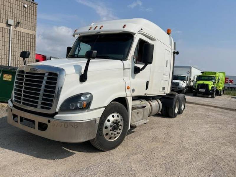 2017 Freightliner CASCADIA (For Sale) | 56