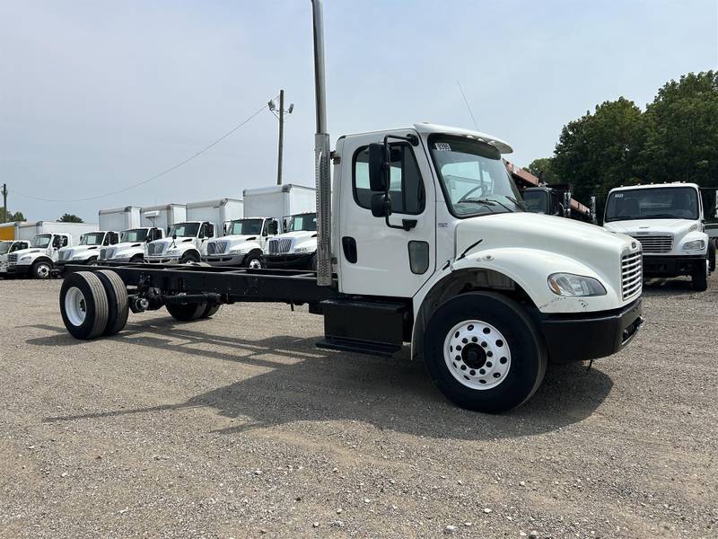 2016 Freightliner M2 (For Sale) | Cab & Chassis | #9395