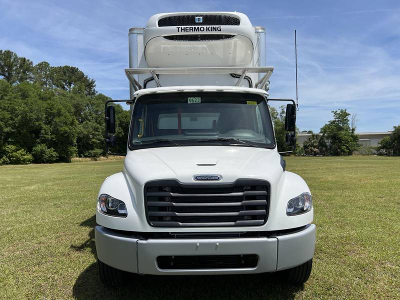 2024 Freightliner M2 106 (For Sale) 24' VJ8132