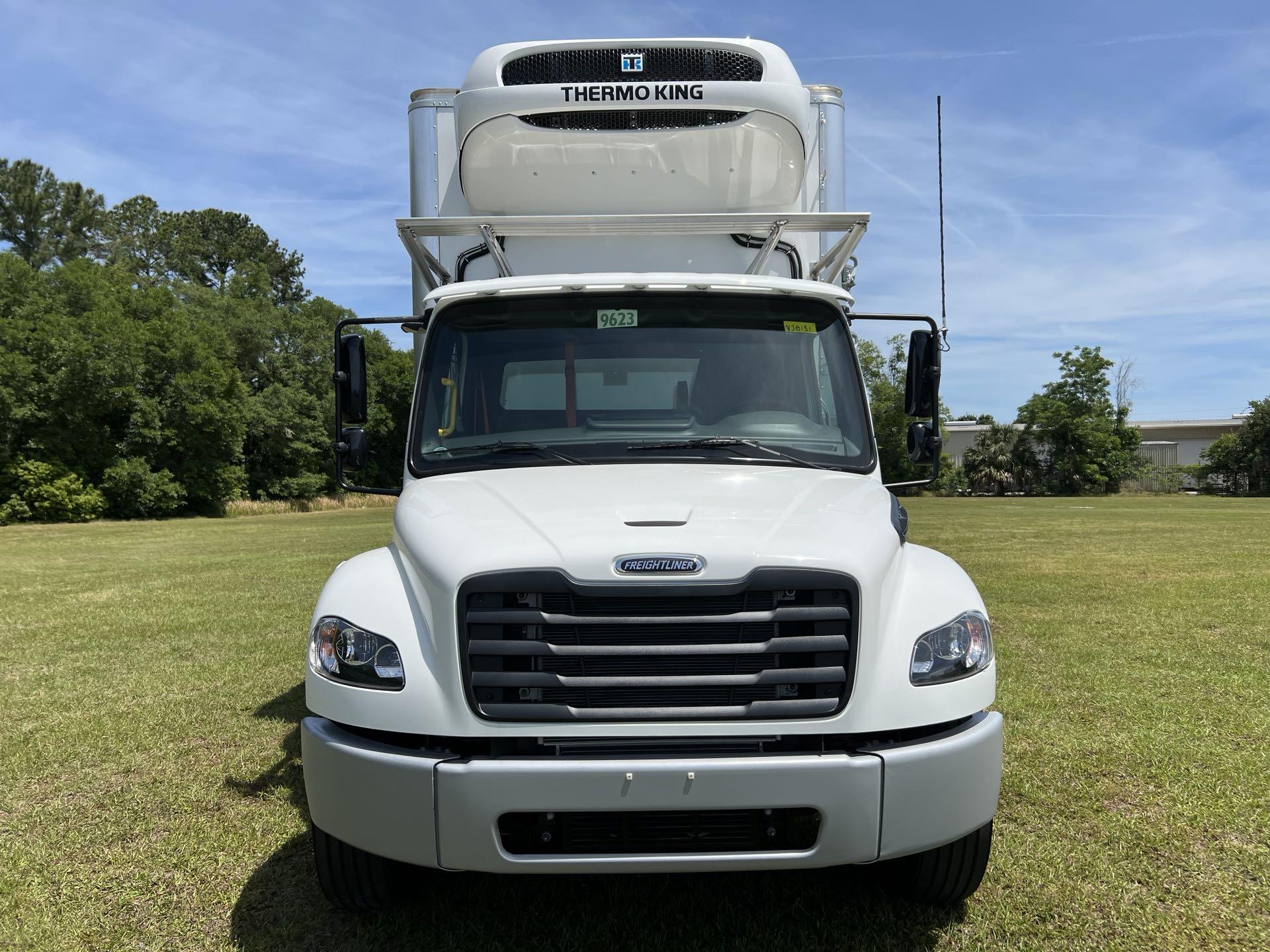 2024 Freightliner M2 106 For Sale 24' VJ8132