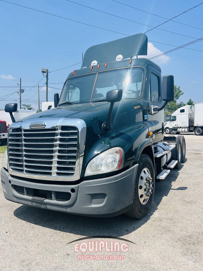 Freightliner Cascadia For Sale Day Cab Cehdlfb