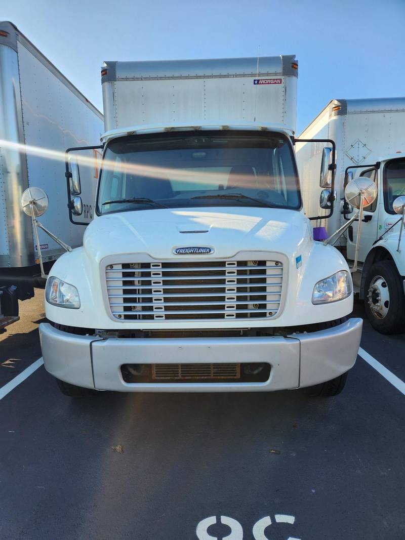 2020 Freightliner M2 106 (for Sale) 