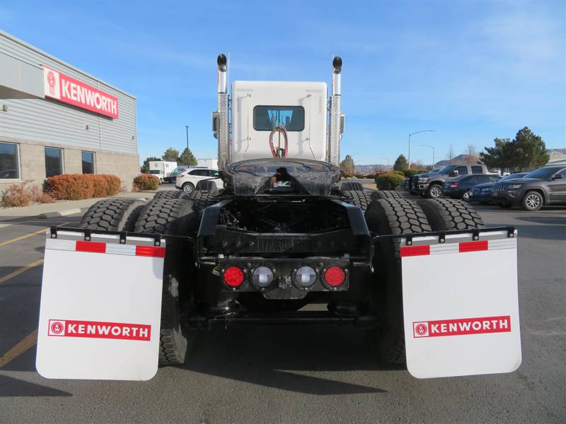 2024 Kenworth T800 (For Sale) Ext Day Cab Sleeper 386588 * Stock