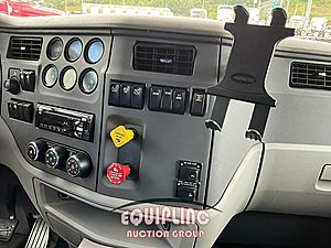 2017 Peterbilt 579