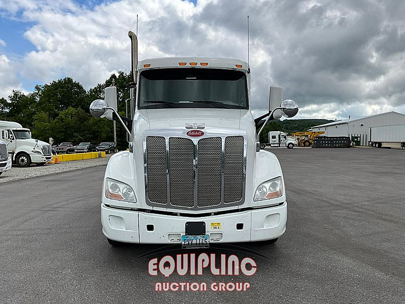 2017 Peterbilt 579