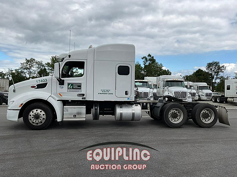 2017 Peterbilt 579