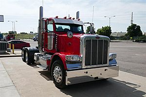2017 Peterbilt 389