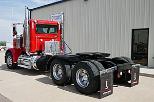 2017 Peterbilt 389