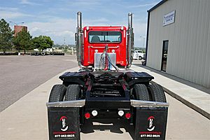 2017 Peterbilt 389