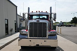 2017 Peterbilt 389