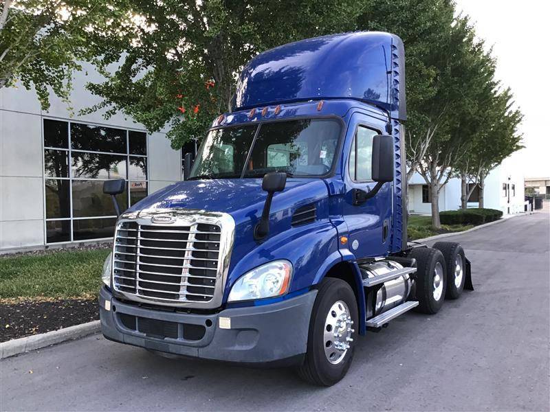 2017 Freightliner CASCADIA (For Sale) | NON Sleeper | #260832