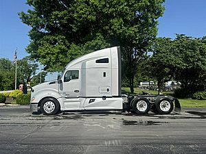 2020 Kenworth T680 - Sleeper Truck