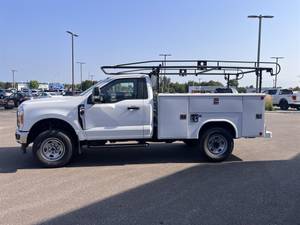 2023 Ford F350 - Service Truck