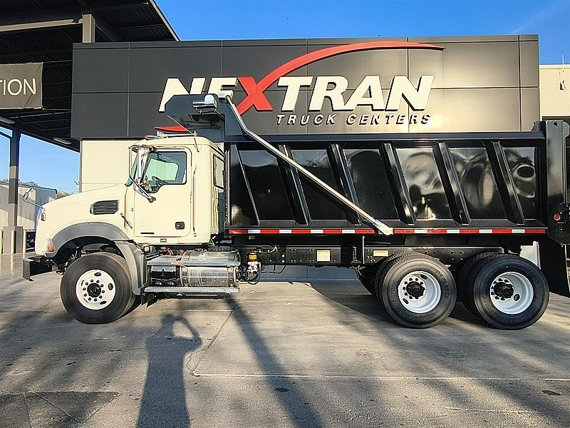 2024 Mack GR64BX