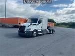 2019 Freightliner Cascadia - Sleeper Truck