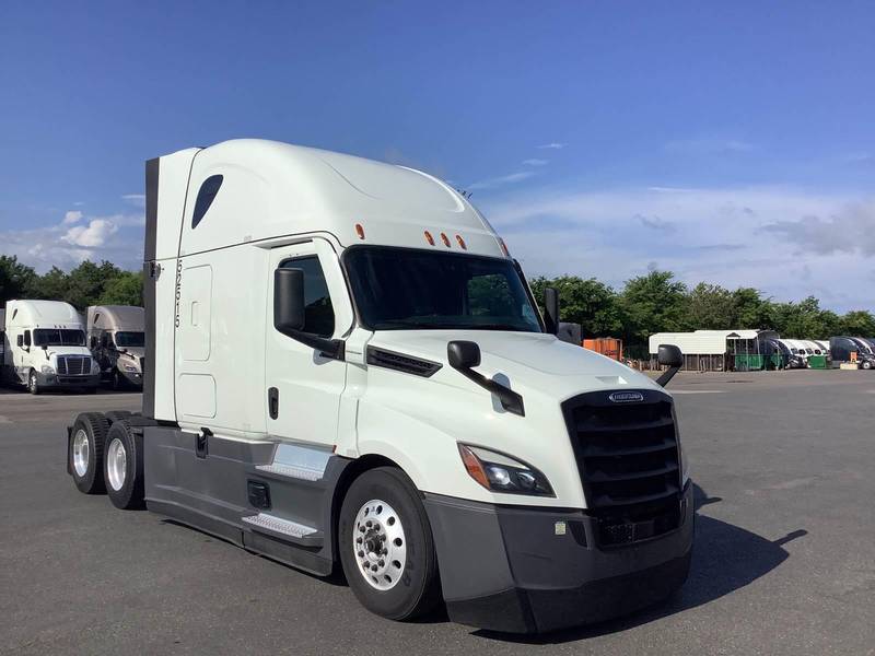 2022 Freightliner Cascadia For Sale | 72