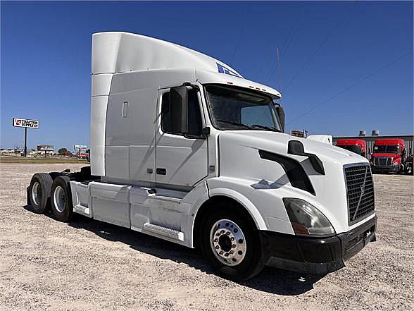 2016 Volvo VNL 670 For Sale 60" Sleeper Special 938248