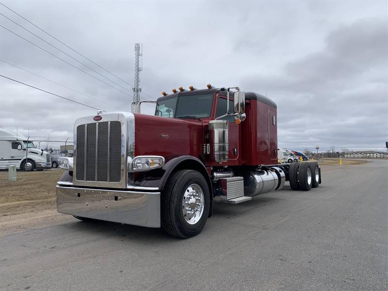 New peterbilt Semi Trucks For Sale