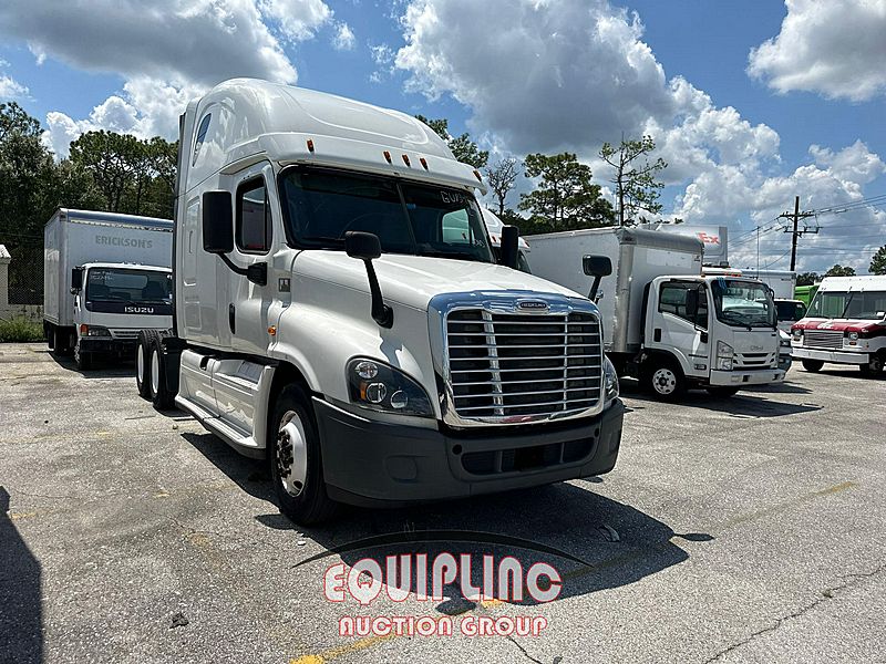 2016 Freightliner CASCADIA