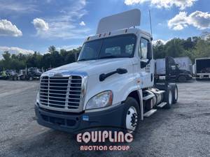 2014 Freightliner Cascadia - Day Cab