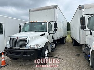 2016 International DuraStar 4300 - Box Van
