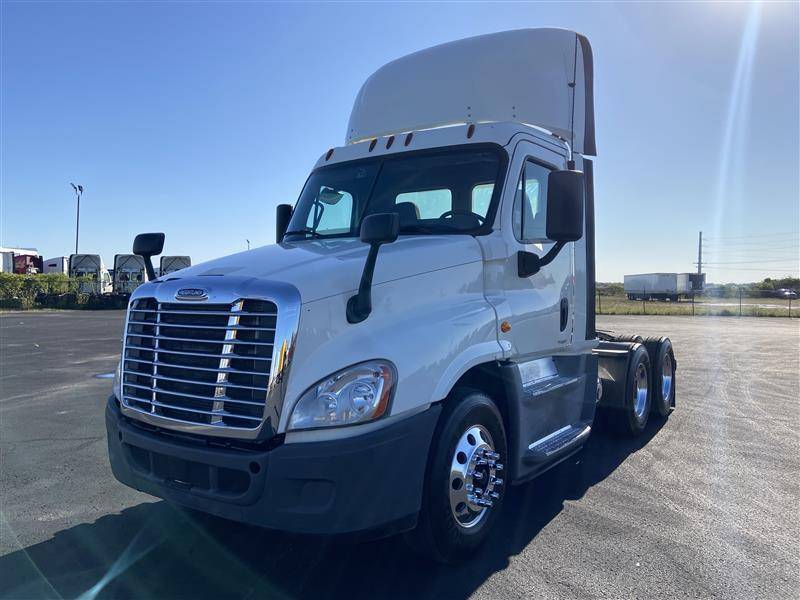 2018 Freightliner Cascadia 125 For Sale | NON Sleeper | #261329