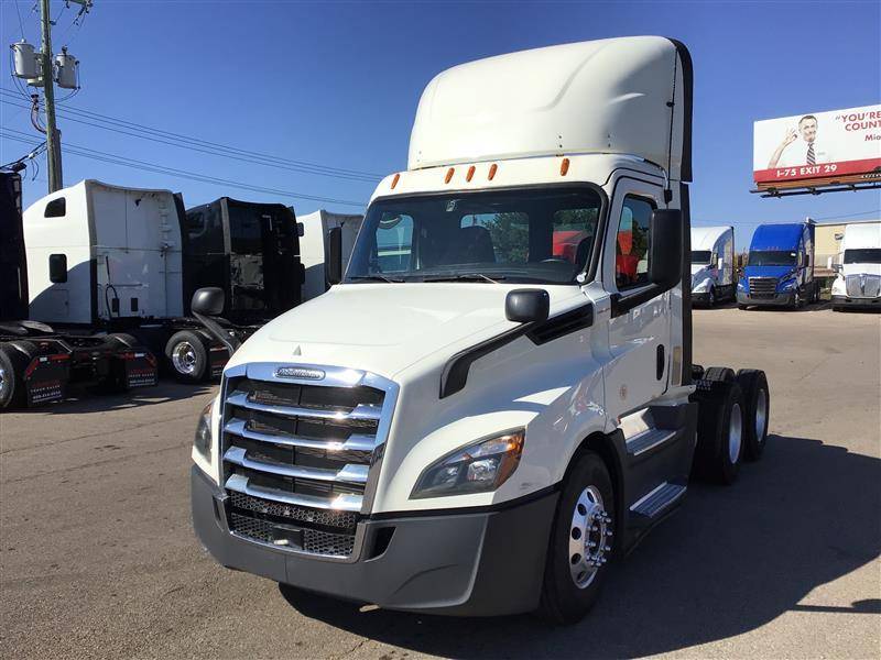 2018 Freightliner Cascadia 126 For Sale | NON Sleeper | #261339