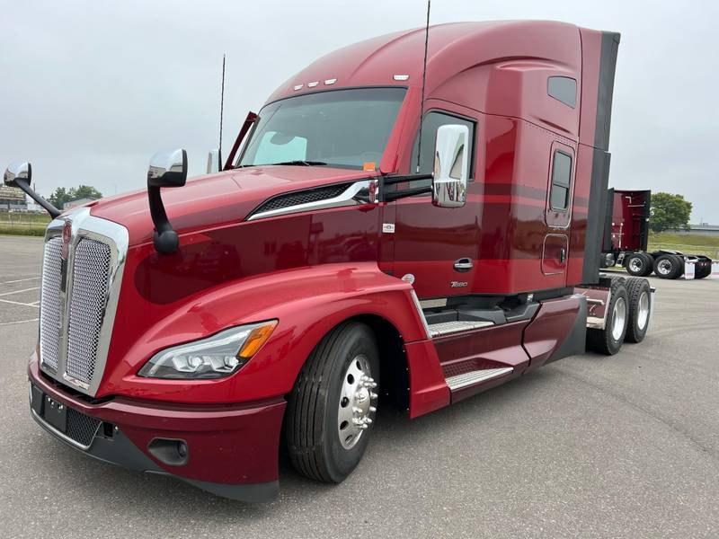 2024 Kenworth T680 (For Sale) 76" Sleeper RJ351857