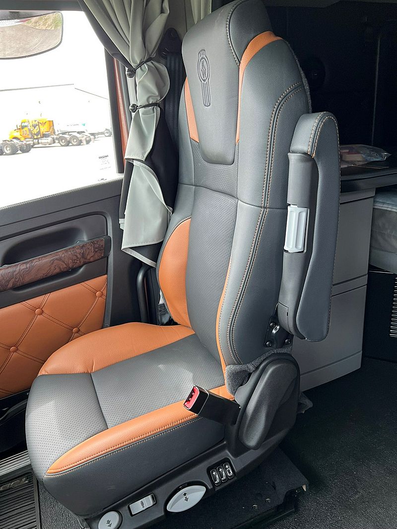 2024 Kenworth T680 For Sale 76" Sleeper RJ351859