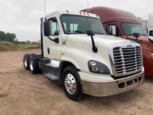 2016 Freightliner Cascadia - Day Cab