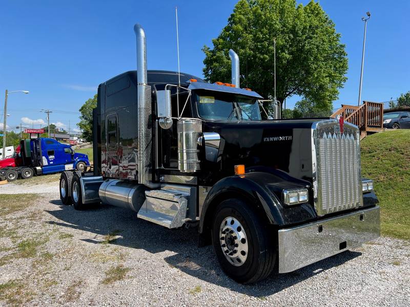 2024 Kenworth W900l (for Sale) 