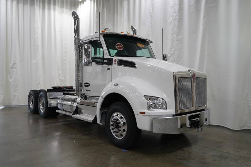 2024 Kenworth T880 (For Sale) Day Cab 0553751