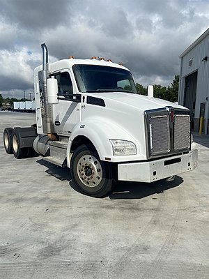 2019 Kenworth T880 - Sleeper Truck