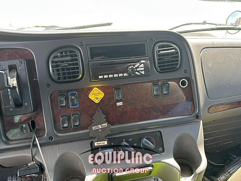 2015 Freightliner M2