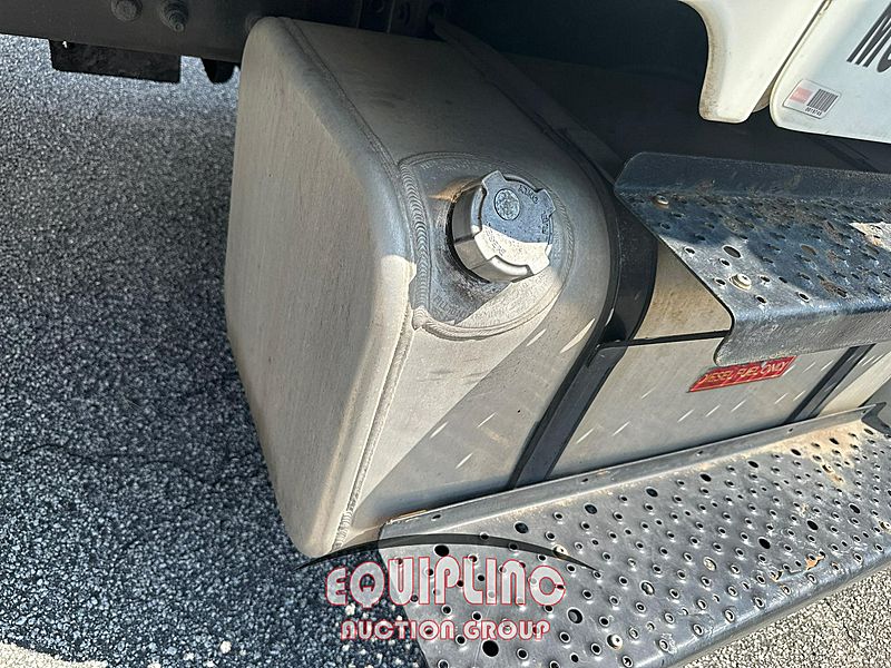 2015 Freightliner M2