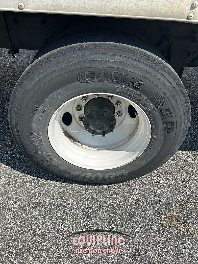 2015 Freightliner M2