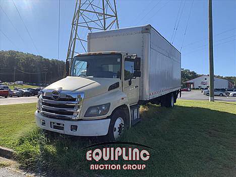 2014 Hino BOX TRUCK (For Sale) 26' Box ACCS50770