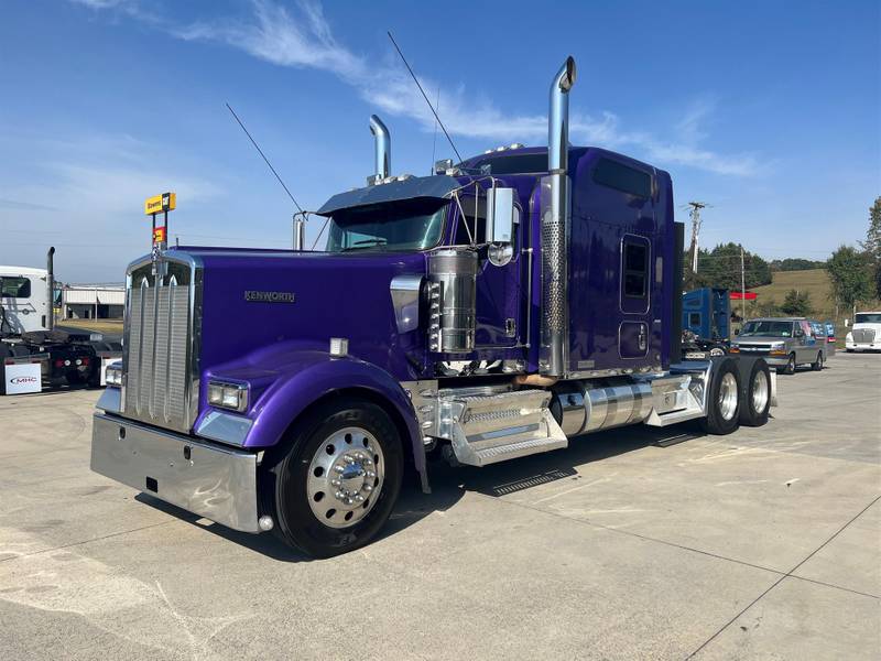 2021 Kenworth W900L (For Sale) | 86