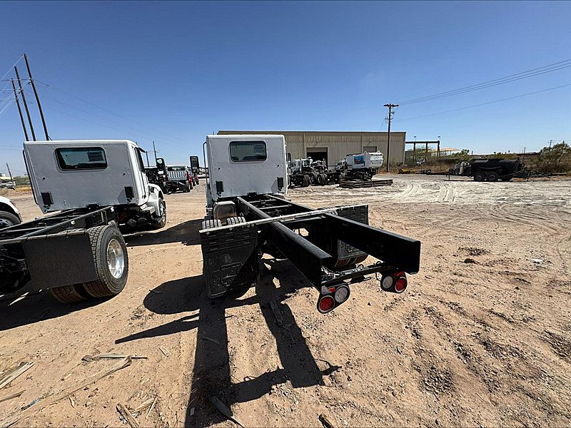 2025 Peterbilt 536