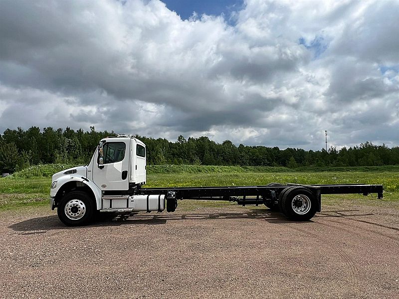 2019 Freightliner M2